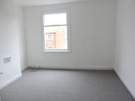 3 bedroom Terraced House to let in West Street, Arnold, NG5