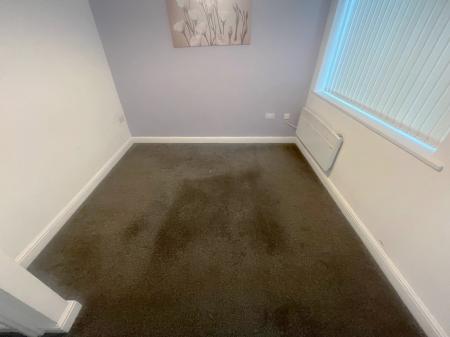 2 bedroom Flat to let in Vivian Avenue, Nottingham, Carrington, NG5