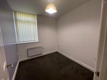 2 bedroom Flat to let in Vivian Avenue, Nottingham, Carrington, NG5