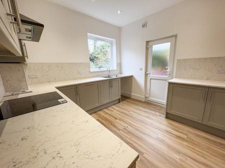 4 bedroom Terraced House to let in Haddon Road, West Bridgford, NG2