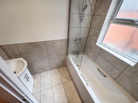 4 bedroom Terraced House to let in Haddon Road, West Bridgford, NG2