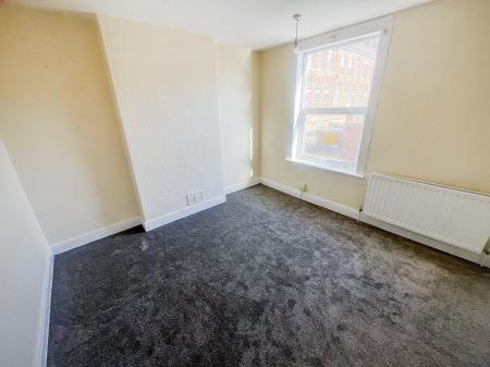 2 bedroom Terraced House to let in Bradgate Road, Nottingham, NG7