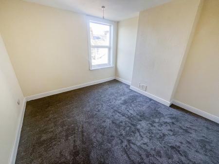 2 bedroom Terraced House to let in Bradgate Road, Nottingham, NG7