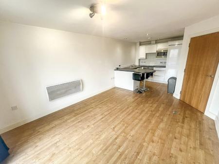 1 bedroom Flat to let in Colbrook Place, Carlton, Nottingham, NG4