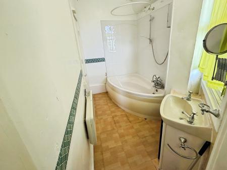 0 bedroom Studio flat to let in Park View Court, Bath Street, Nottingham, NG1