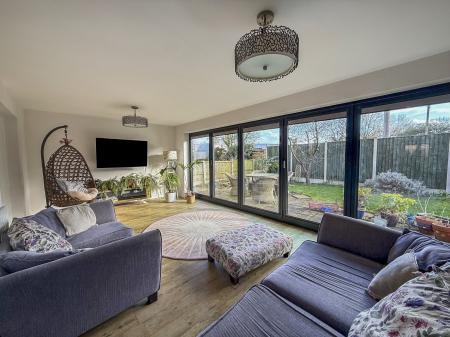 4 bedroom Detached house for sale in Ramblers Close, Colwick, NG4