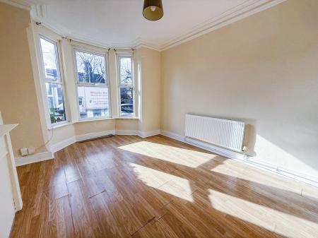 3 bedroom Semi-detached house to let in Berridge Road, Forest Fields, Nottingham, NG7