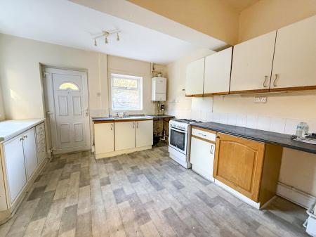 3 bedroom Semi-detached house to let in Berridge Road, Forest Fields, Nottingham, NG7