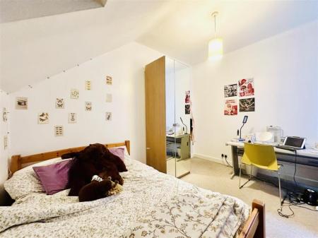 6 bedroom Semi-detached house to let in Woodborough Road, Nottingham, NG3