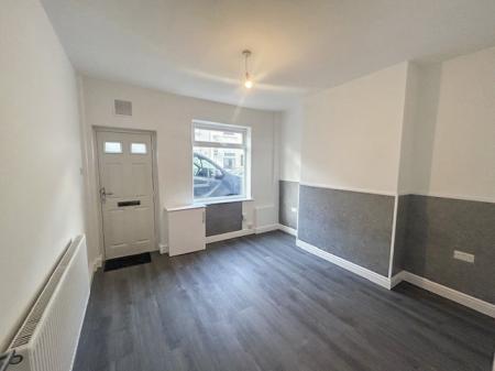 2 bedroom Terraced House to let in Curzon Street, Netherfield, Nottingham, NG4