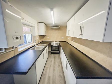 2 bedroom Terraced House to let in Curzon Street, Netherfield, Nottingham, NG4