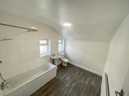 2 bedroom Terraced House to let in Curzon Street, Netherfield, Nottingham, NG4