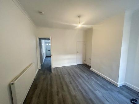 2 bedroom Terraced House to let in Curzon Street, Netherfield, Nottingham, NG4