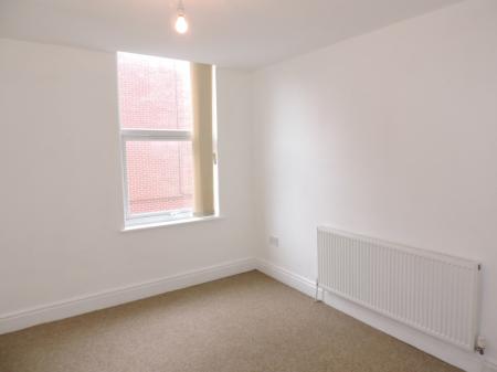 2 bedroom Flat to let in Scotholme Avenue, Hyson Green, Nottingham, NG7