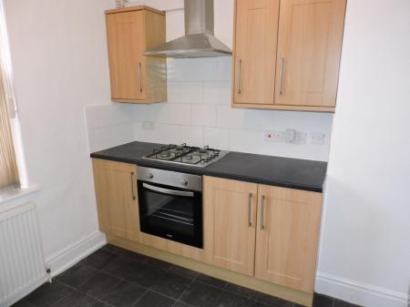 2 bedroom Flat to let in Scotholme Avenue, Hyson Green, Nottingham, NG7