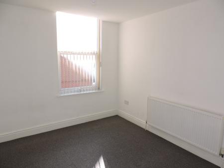 2 bedroom Flat to let in Scotholme Avenue, Hyson Green, Nottingham, NG7