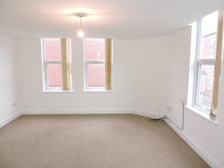 2 bedroom Flat to let in Scotholme Avenue, Hyson Green, Nottingham, NG7