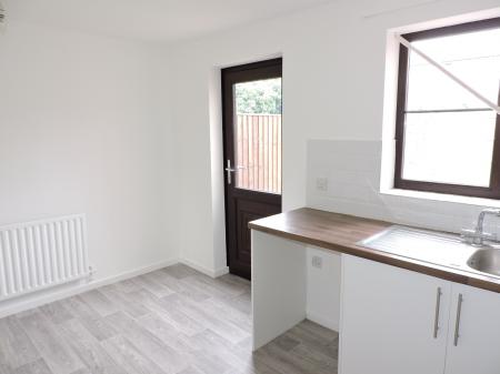 2 bedroom Terraced House to let in Mona Street, Beeston, NG9