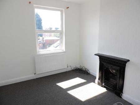 3 bedroom Terraced House to let in Derbyshire Lane, Hucknall, NG15