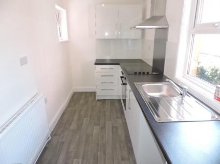 3 bedroom Terraced House to let in Derbyshire Lane, Hucknall, NG15