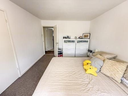 2 bedroom Semi-detached house to let in Sunlea Crescent, Stapleford, NG9
