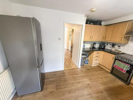 2 bedroom Semi-detached house to let in Sunlea Crescent, Stapleford, NG9