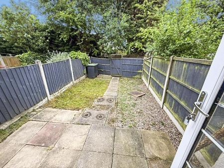 2 bedroom Semi-detached house to let in Sunlea Crescent, Stapleford, NG9