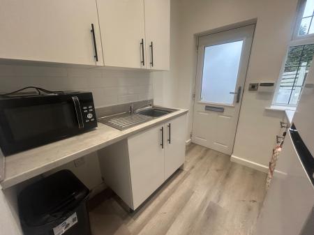 1 bedroom Flat to let in The Nook, Nottinghamshire, Calverton, NG14