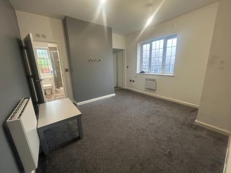 1 bedroom Flat to let in The Nook, Nottinghamshire, Calverton, NG14
