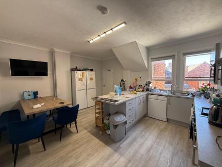 1 bedroom Flat to let in Kirk Gate, Newark-on-Trent, NG24