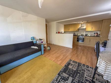 2 bedroom Apartment to let in Scarrington Road, Nottingham, West Bridgford, NG2