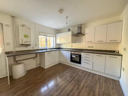 3 bedroom Terraced House to let in Belconnen Road, Nottingham, Bestwood, NG5