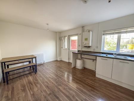 3 bedroom Terraced House to let in Belconnen Road, Nottingham, Bestwood, NG5