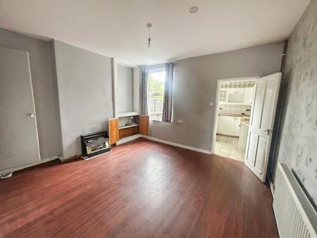 1 bedroom Semi-detached house for sale in Montpelier Road, Lenton Nottingham, NG7
