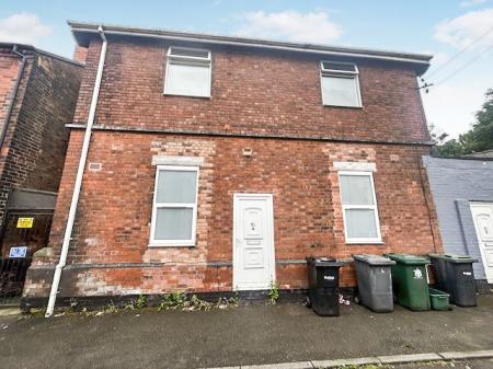 2 bedroom Flat to let in Manvers Street, Netherfield, Nottingham, NG4