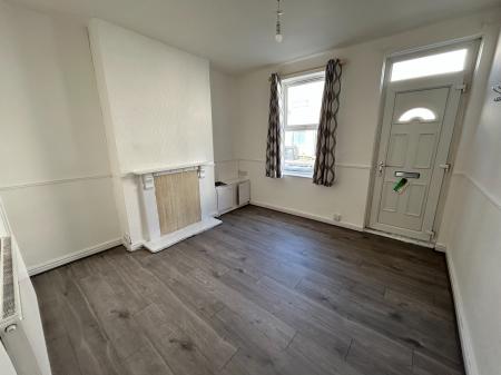 2 bedroom Terraced House to let in Dunstan Street, Nottingham, Netherfield, NG4