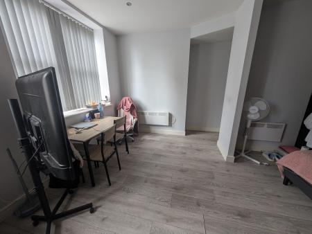 1 bedroom Flat to let in The Rock, Bury, BL9