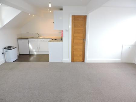 0 bedroom Studio flat to let in Wollaton Road, Beeston, NG9