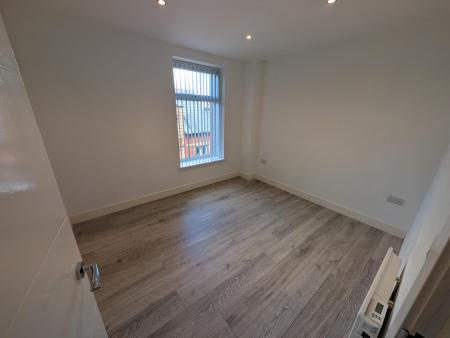 1 bedroom Flat to let in The Rock, BL9