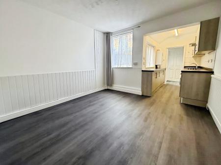 2 bedroom Terraced House to let in Rossington Road, Sneinton, Nottingham, NG2