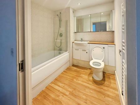 1 bedroom Apartment to let in Colbrook Place, Carlton, Nottingham, NG4