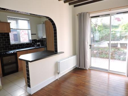 3 bedroom Semi-detached house to let in Perry Road, Sherwood, Nottingham, NG5