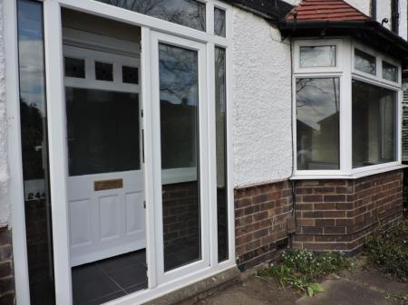 3 bedroom Semi-detached house to let in Perry Road, Sherwood, Nottingham, NG5