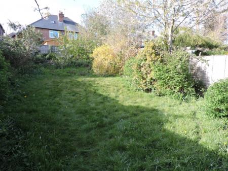 3 bedroom Semi-detached house to let in Perry Road, Sherwood, Nottingham, NG5