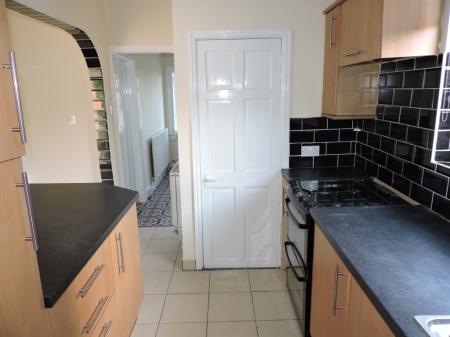 3 bedroom Semi-detached house to let in Perry Road, Sherwood, Nottingham, NG5