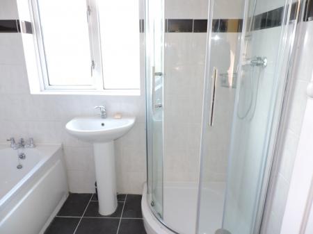 3 bedroom Semi-detached house to let in Perry Road, Sherwood, Nottingham, NG5