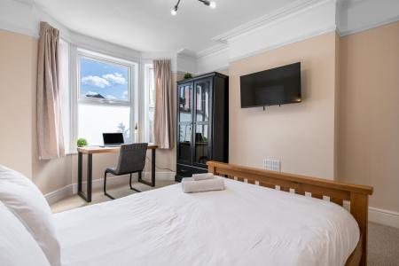 2 bedroom Detached house for sale in Montpelier Road, Dunkirk, Nottingham, NG7