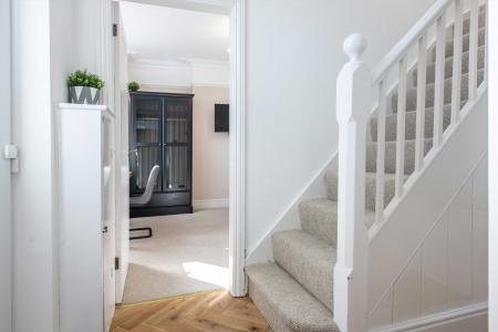 2 bedroom Detached house for sale in Montpelier Road, Dunkirk, Nottingham, NG7