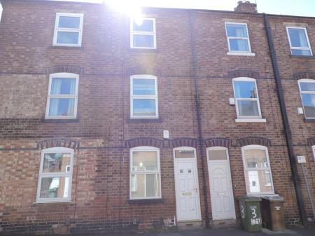 4 bedroom Terraced House to let in Hart Street, Nottingham, Lenton Nottingham, NG7