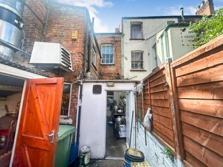 2 bedroom Mixed Use for sale in Spondon Street & 526 & 528 Mansfield Roa, Sherwood, Nottingham, NG5